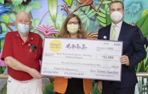 El hospital recibe una generosa donación de Spirit of Children para el programa Child Life